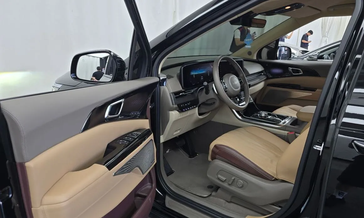 Kia Carnival — фото 2