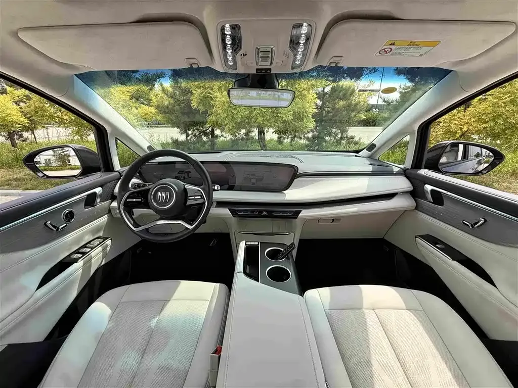 Buick GL8 Hybrid — фото 5