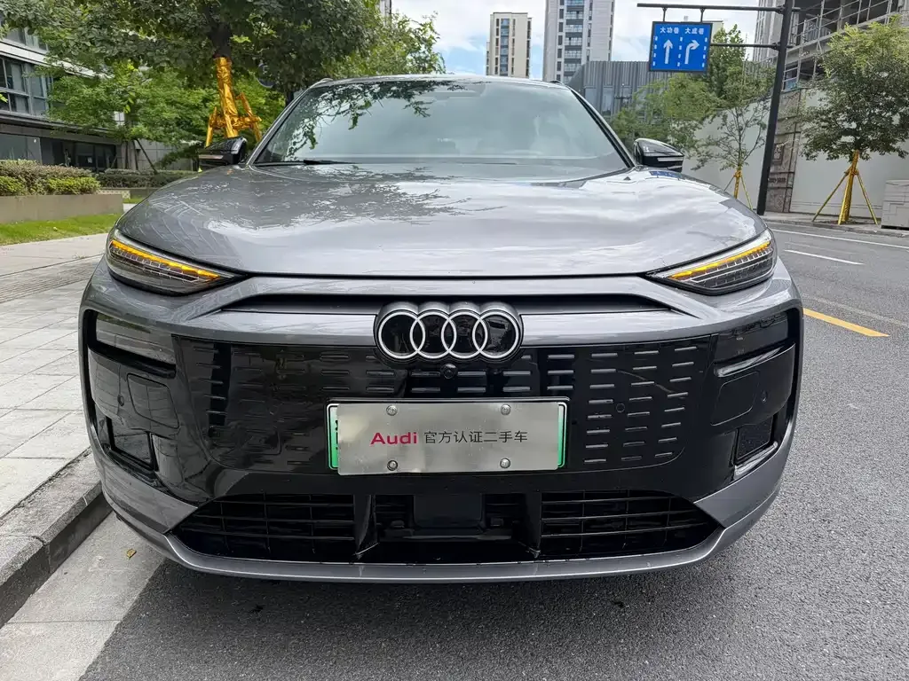 Audi Q6L e-tron — фото 7