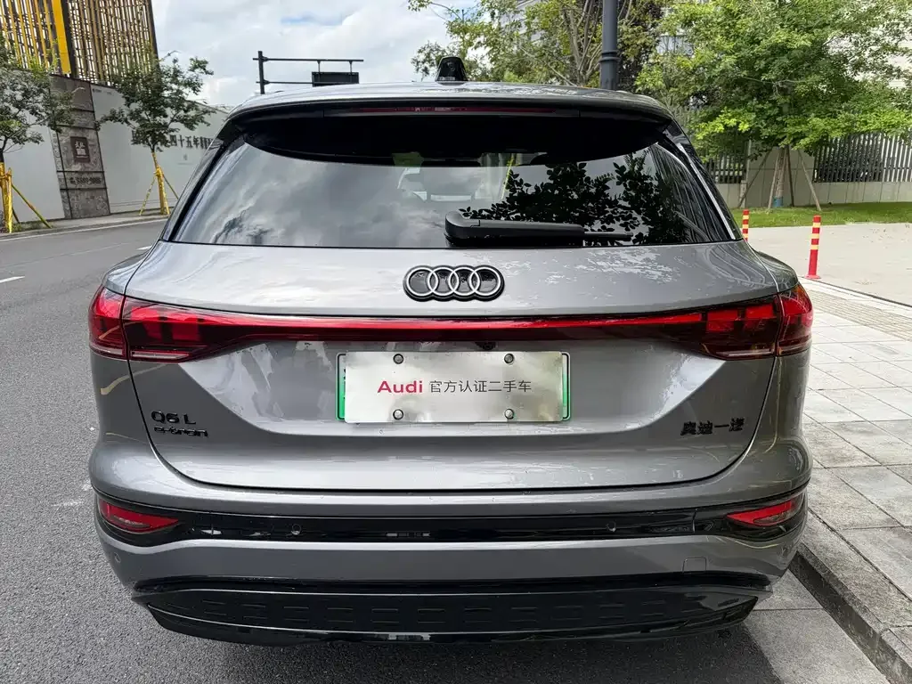 Audi Q6L e-tron — фото 10