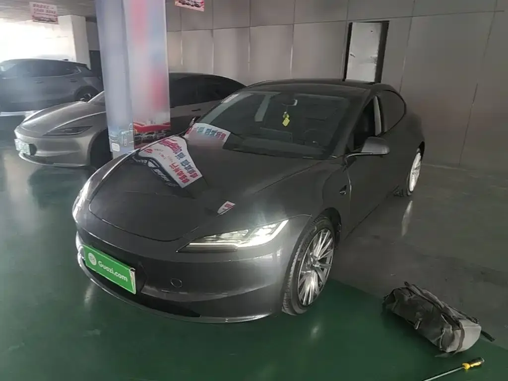 Tesla Model 3 — фото 2