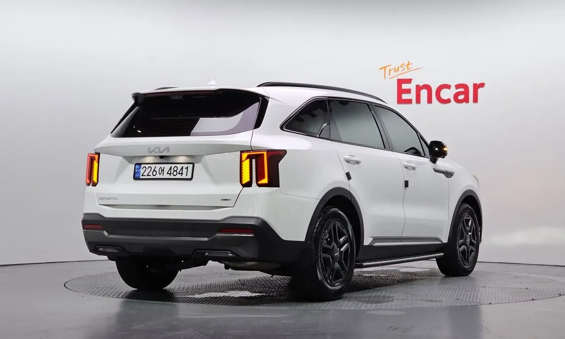 Kia Sorento — фото 4