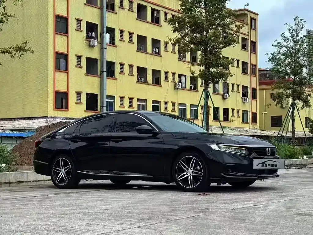 Honda Accord — фото 4