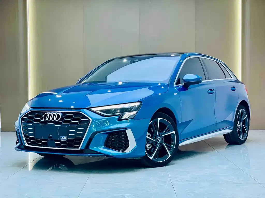Audi A3 — фото 1