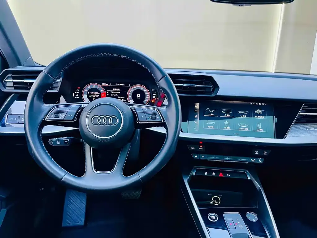 Audi A3 — фото 9
