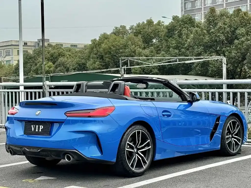 BMW Z4 — фото 8
