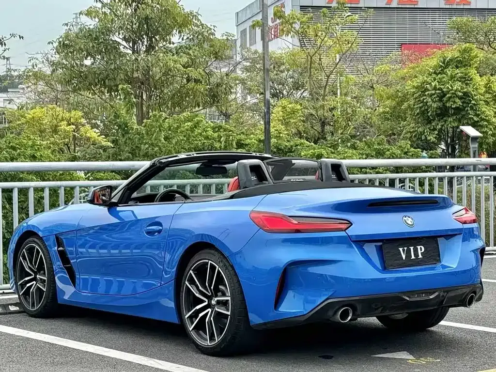 BMW Z4 — фото 9