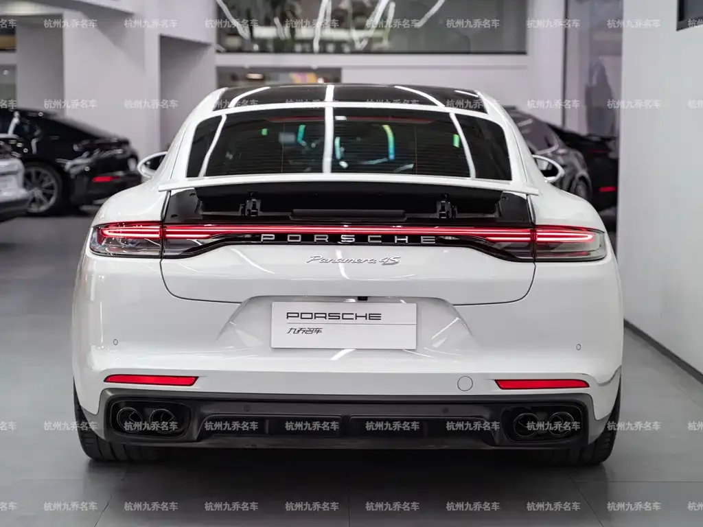 Porsche Panamera — фото 9
