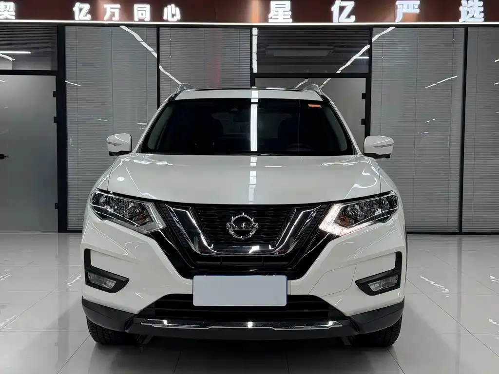 Nissan X-Trail — фото 5