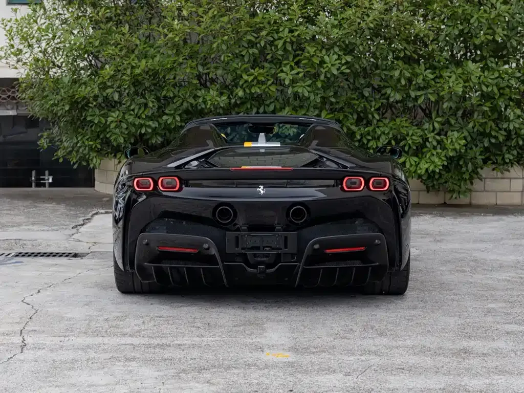 Ferrari SF90 — фото 3