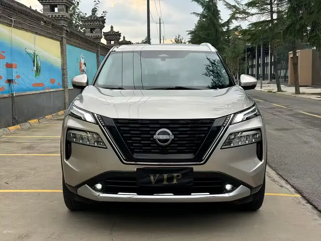 Nissan X-Trail — фото 9