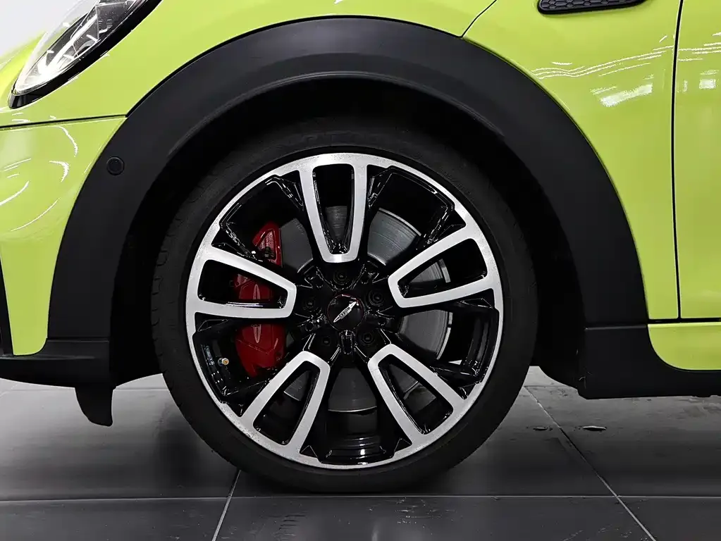MINI JCW (John Cooper Works) — фото 6