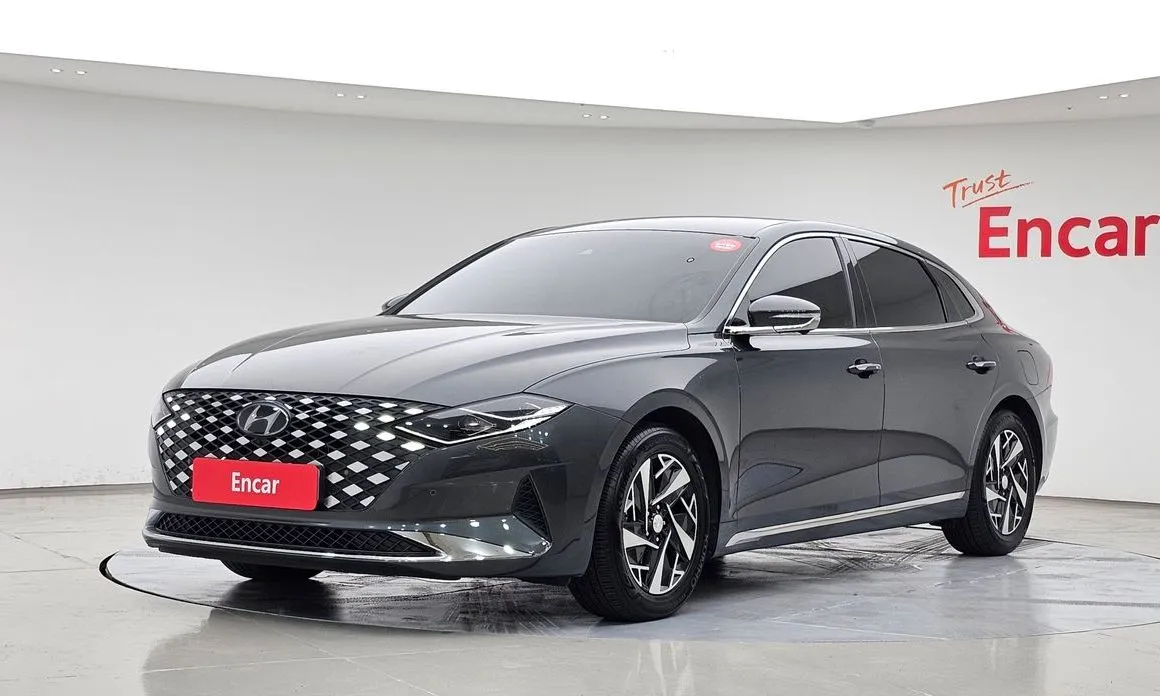Hyundai Grandeur — фото 1