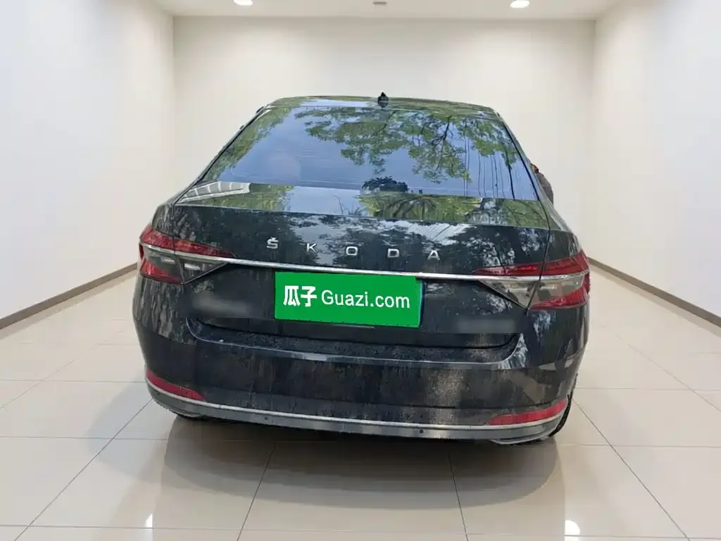 Skoda Superb — фото 5