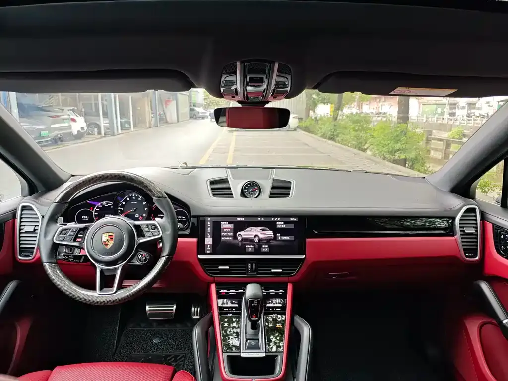 Porsche Cayenne — фото 2