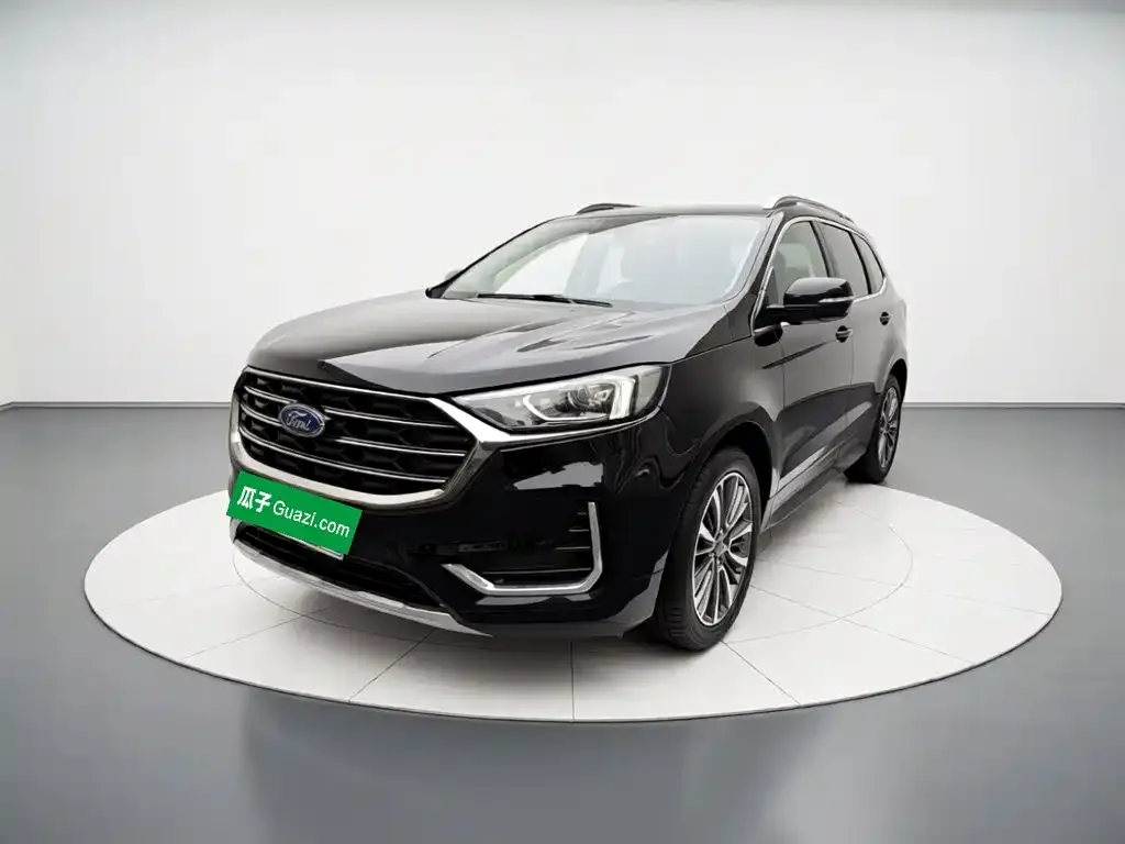 Ford Edge — фото 1