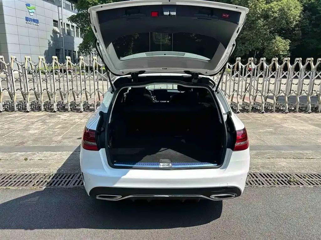 Mercedes-Benz C-Class (Import) — фото 9