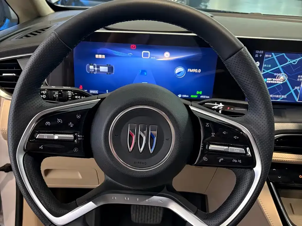 Buick GL8 Hybrid — фото 5