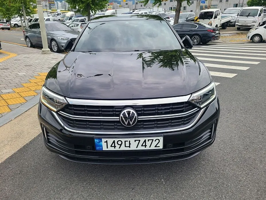 Volkswagen Jetta — фото 1