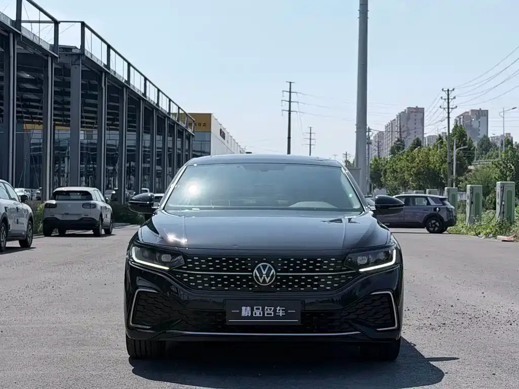 Volkswagen Passat — фото 2