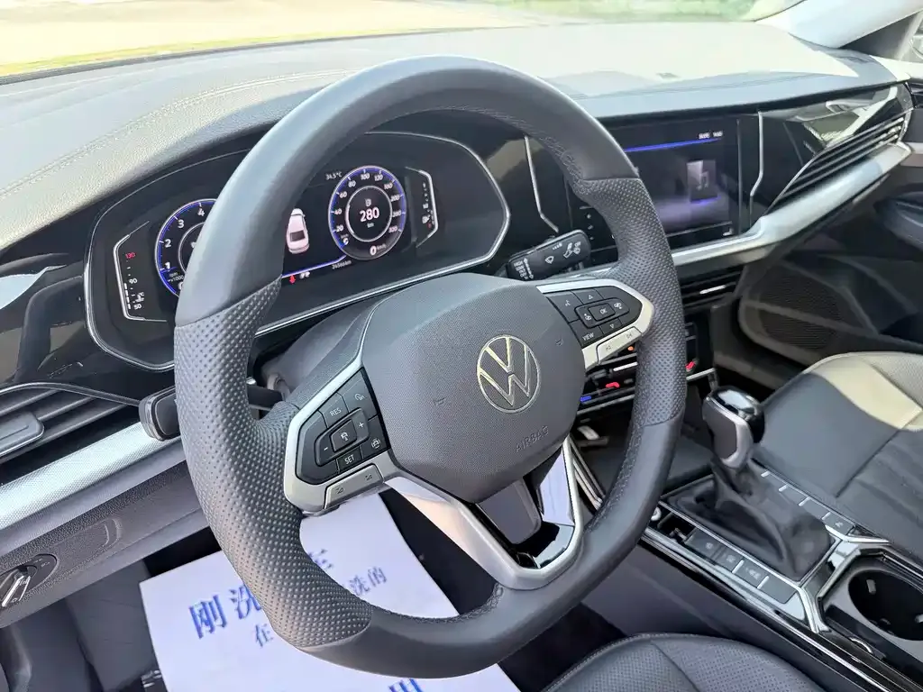 Volkswagen Passat — фото 8