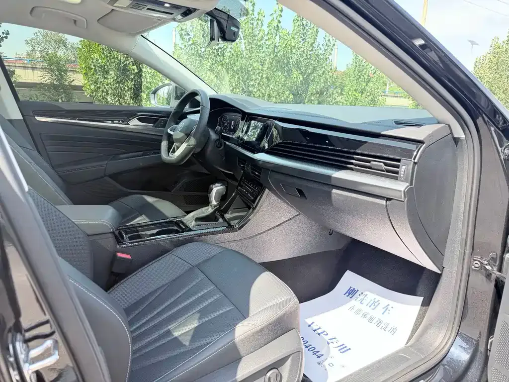 Volkswagen Passat — фото 5
