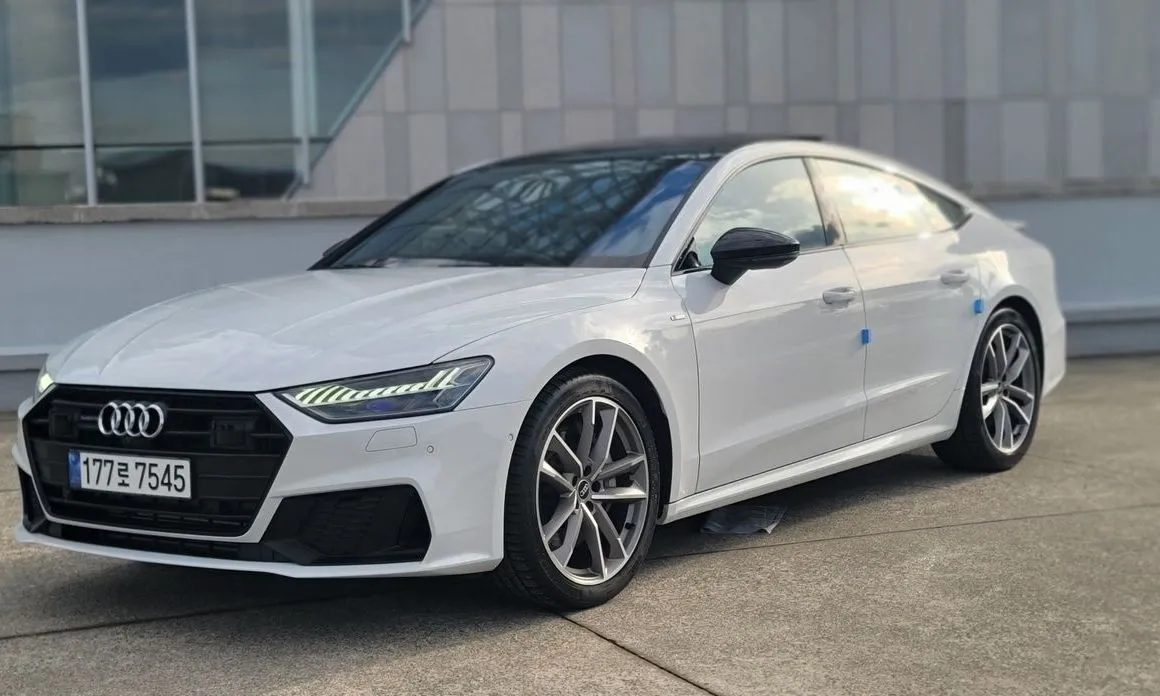 Audi A7 — фото 1