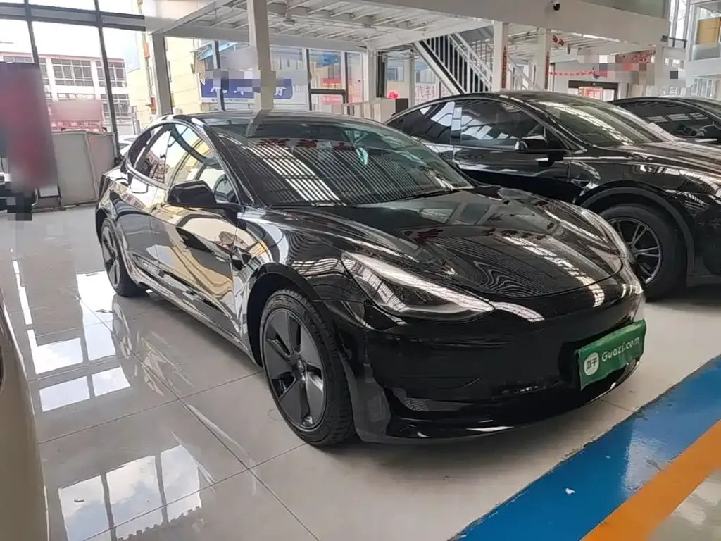 Tesla Model 3 — фото 6