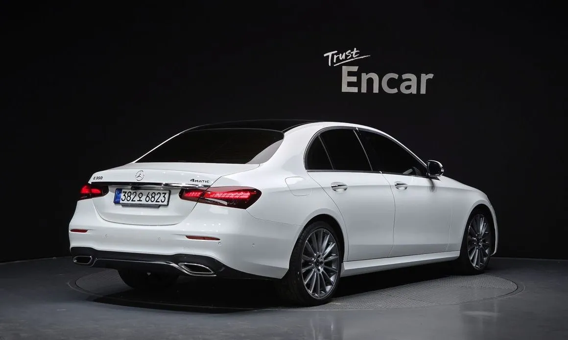 Mercedes-Benz E-Class — фото 3