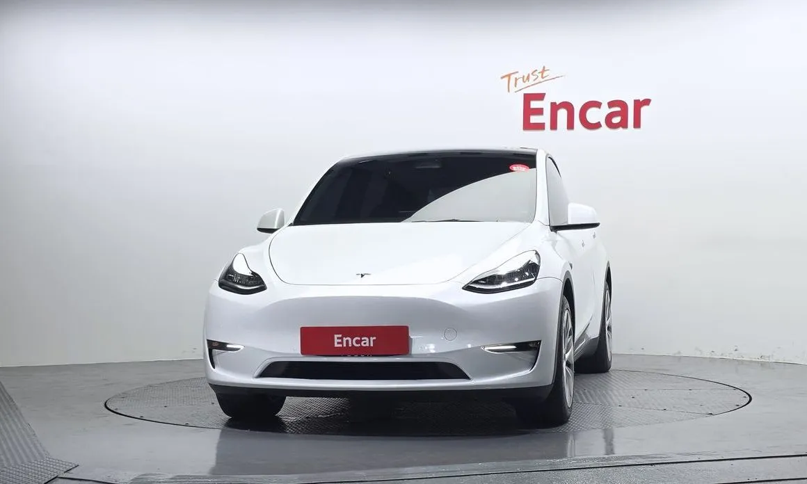Tesla Model Y — фото 6
