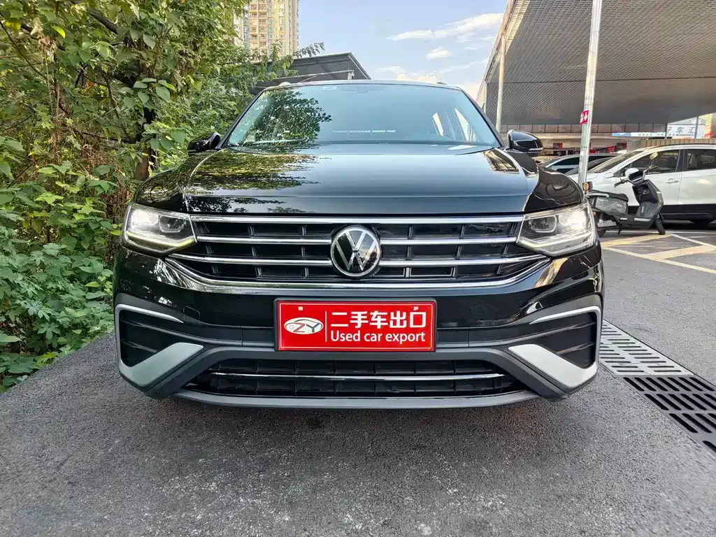 Volkswagen Tiguan L — фото 3