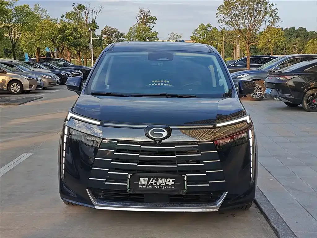GAC Motor 传祺E8 PHEV — фото 9