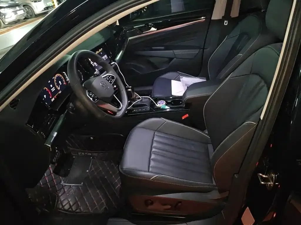 Volkswagen Passat — фото 10
