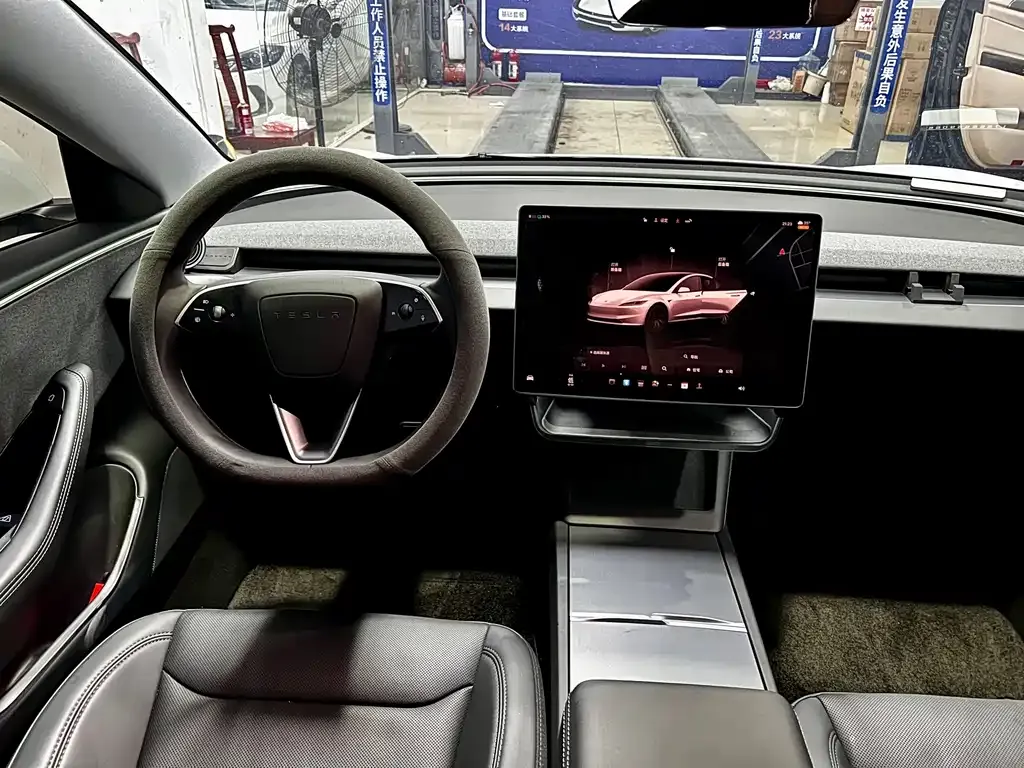 Tesla Model 3 — фото 6