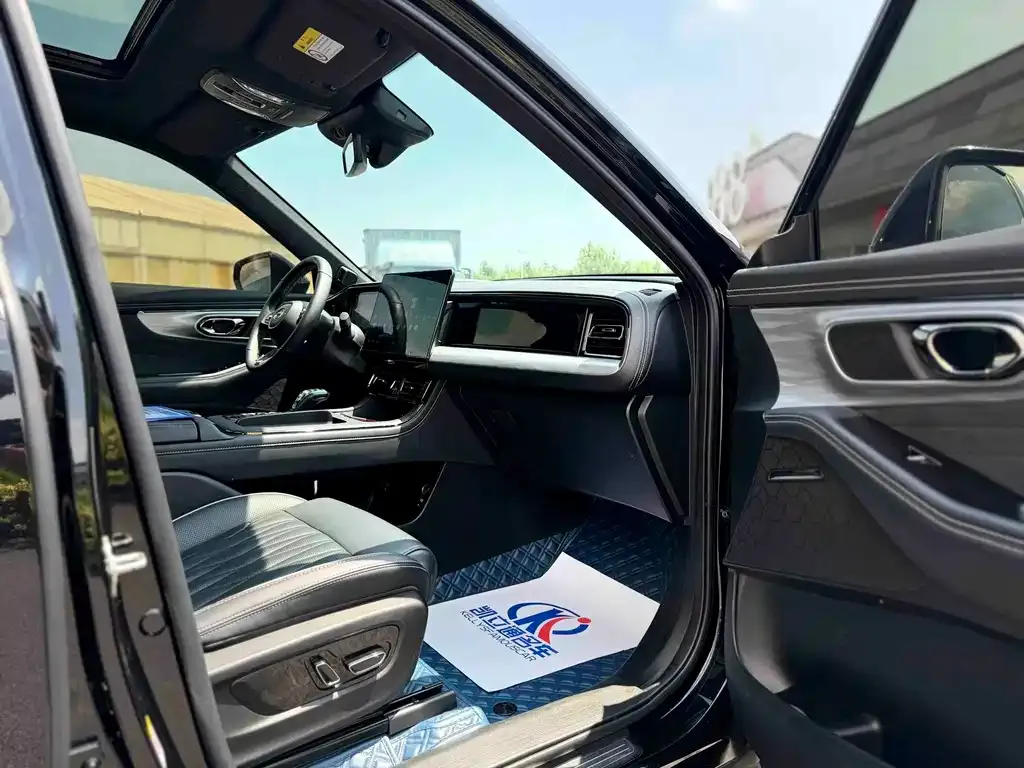 GAC Motor Trumpchi GS8 — фото 4
