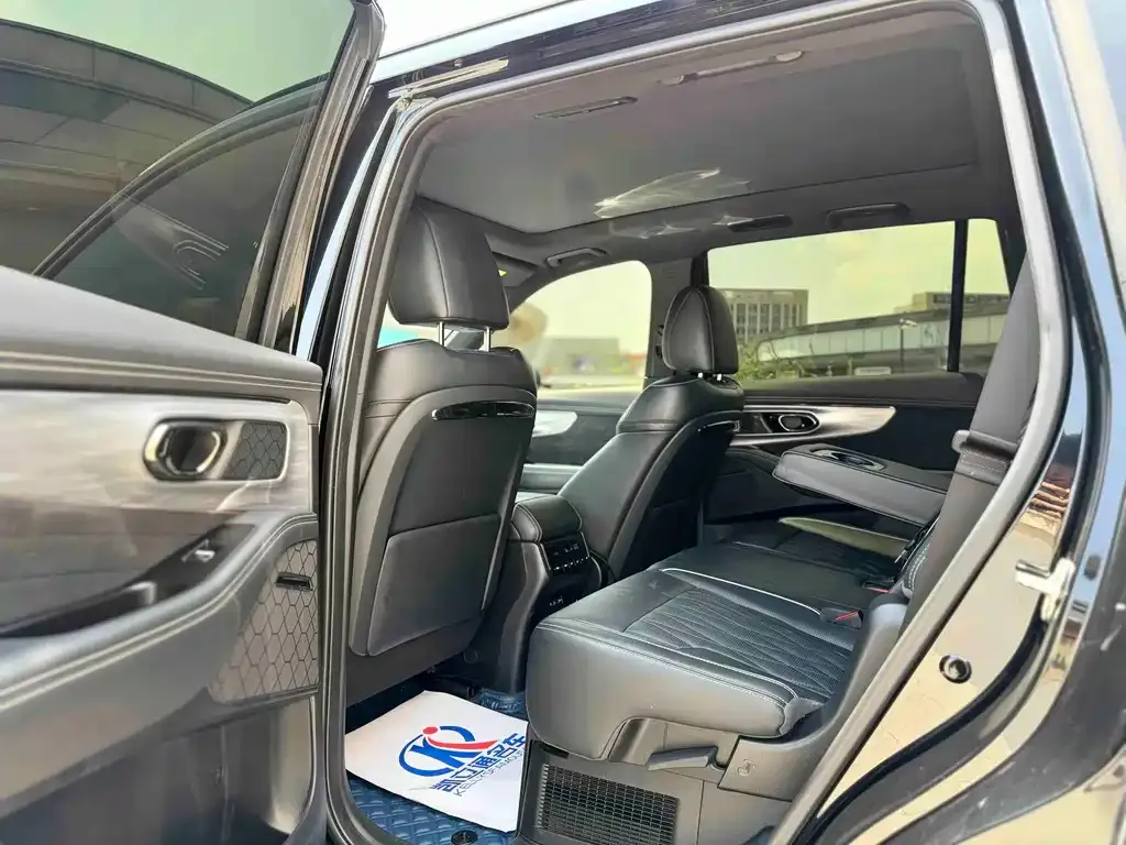 GAC Motor Trumpchi GS8 — фото 8