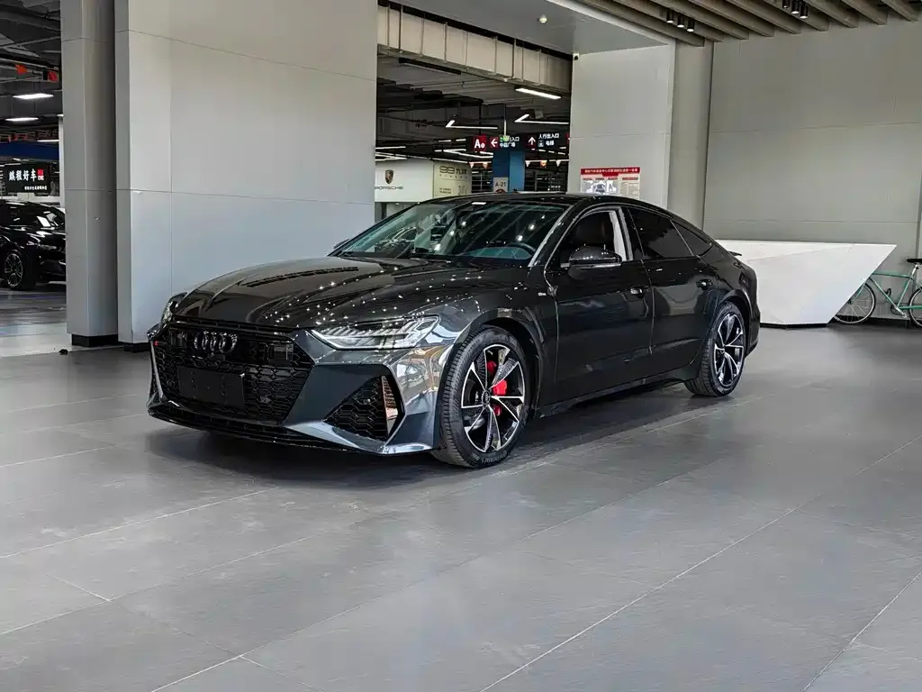 Audi A7 — фото 1