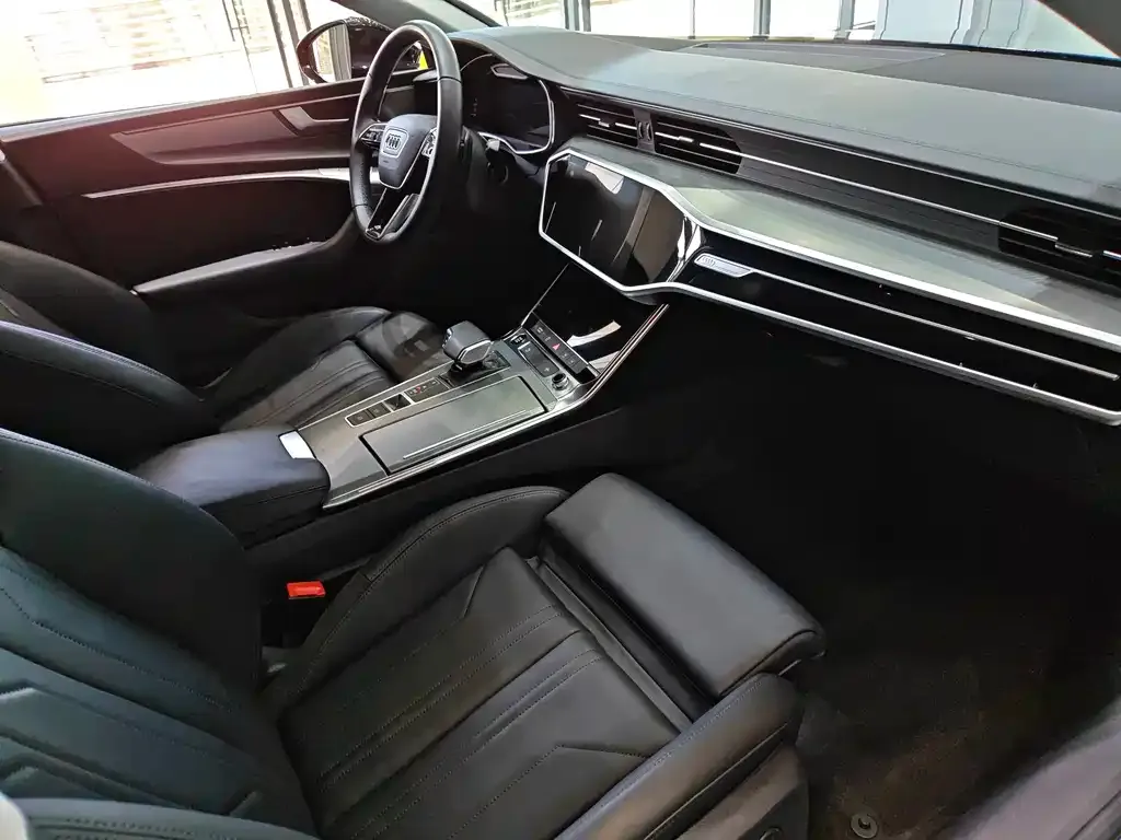 Audi A7 — фото 8