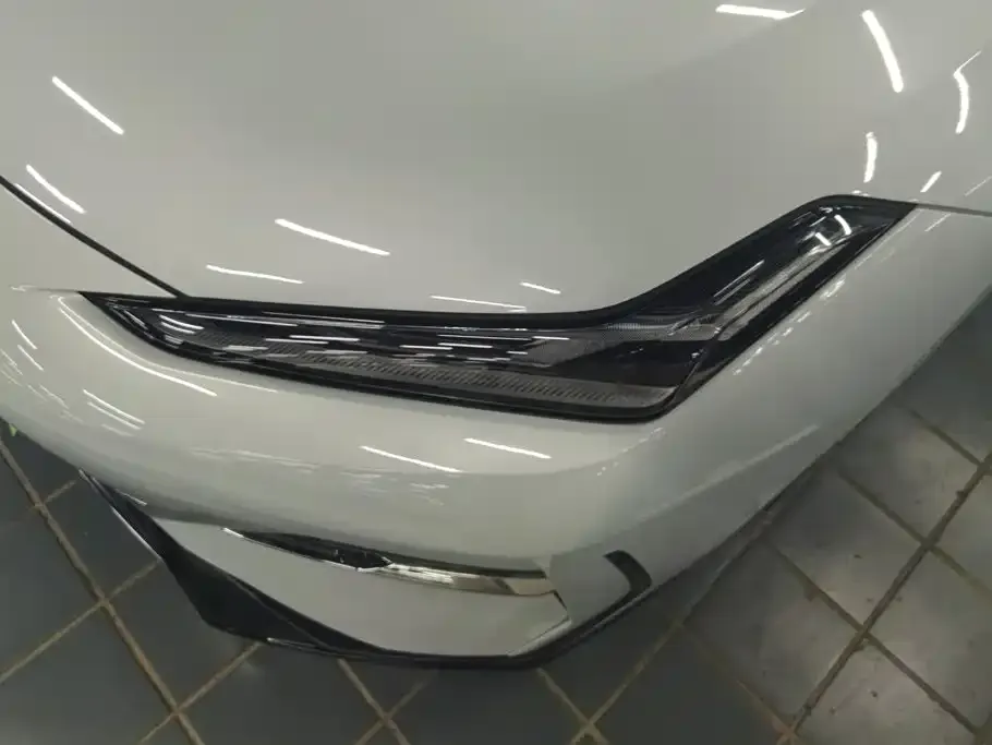 Geely Galaxy E8 — фото 10