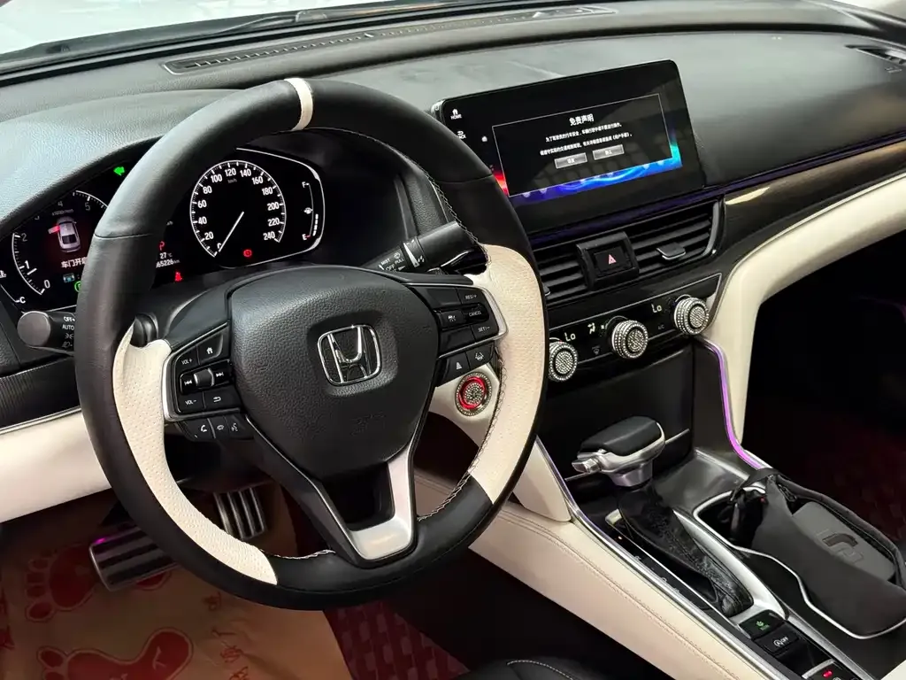 Honda Accord — фото 4
