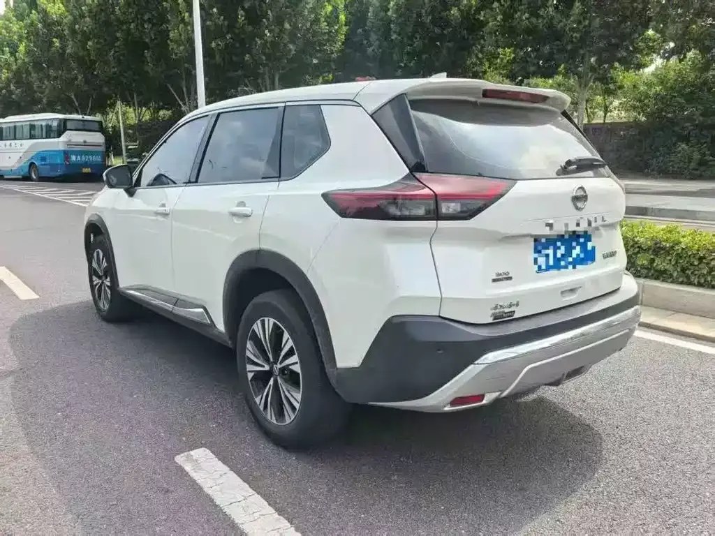 Nissan X-Trail — фото 4