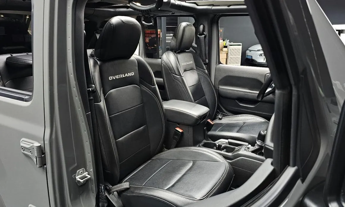 Jeep Wrangler — фото 6