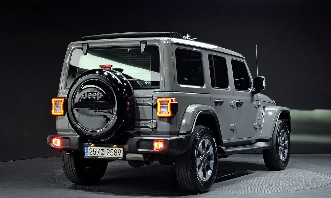 Jeep Wrangler — фото 5