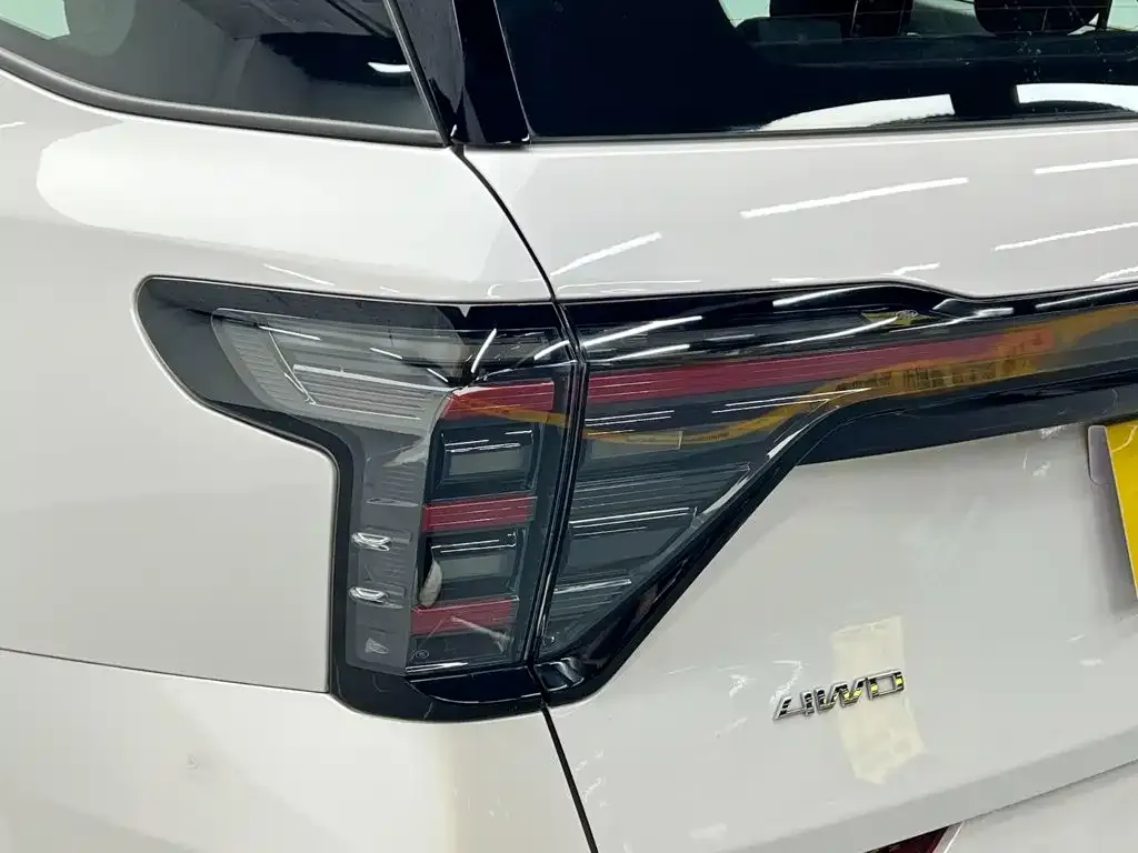 Ford Edge — фото 10