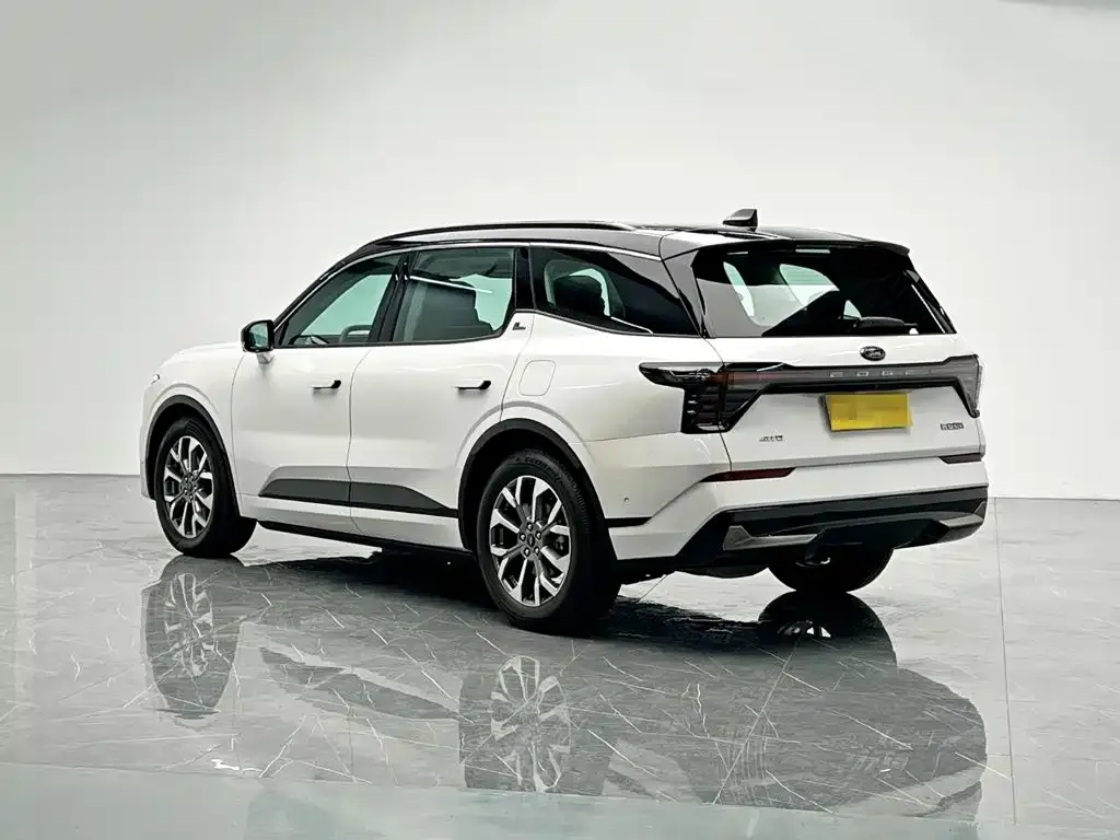 Ford Edge — фото 4