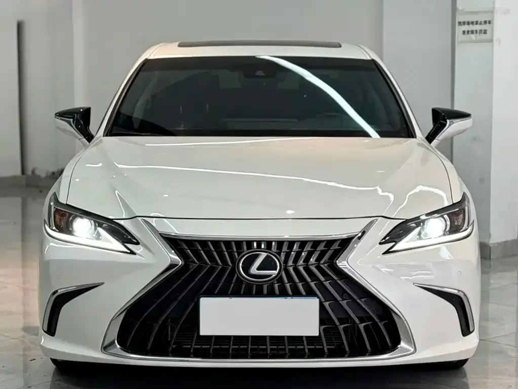 Lexus ES — фото 2