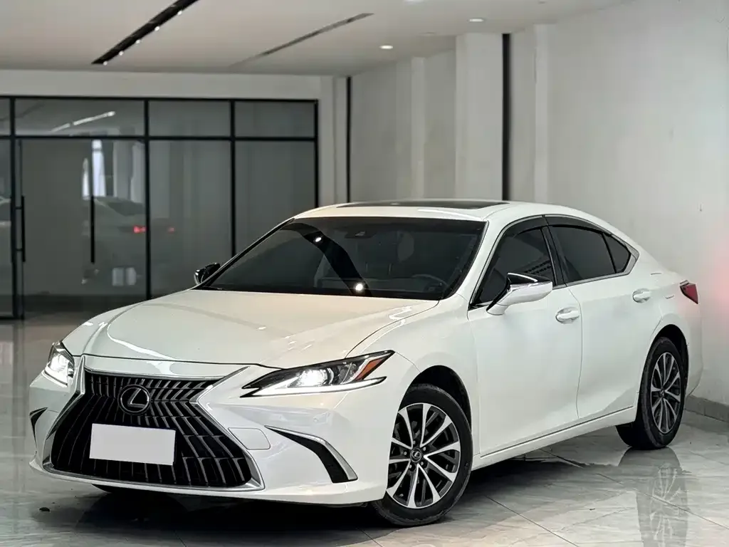 Lexus ES — фото 3