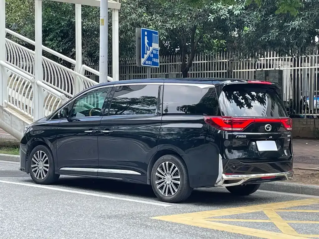 GAC Motor Trumpchi M8 — фото 10