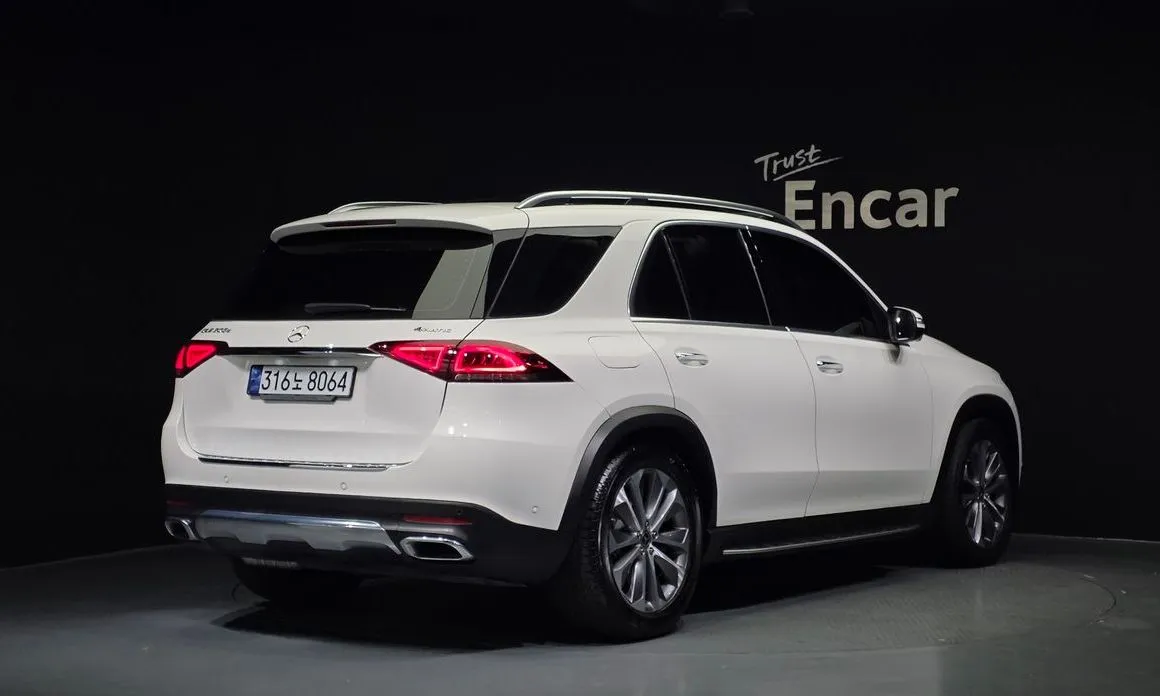 Mercedes-Benz GLE-Class — фото 4