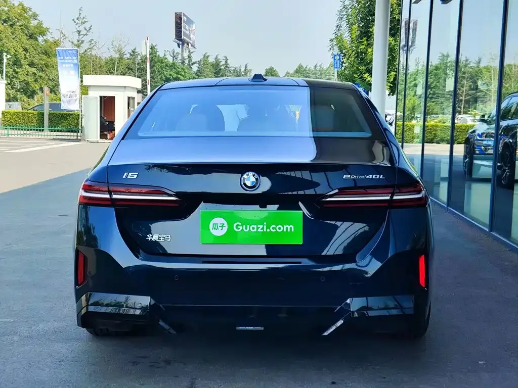 BMW i5 — фото 4